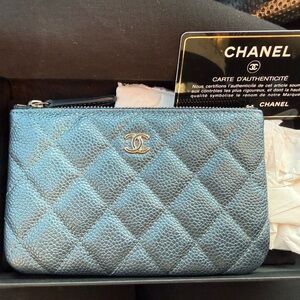 CHANEL Metallic Blue Quilted Pouch 2018 caviar iridescent petroleum blue sold ♥️